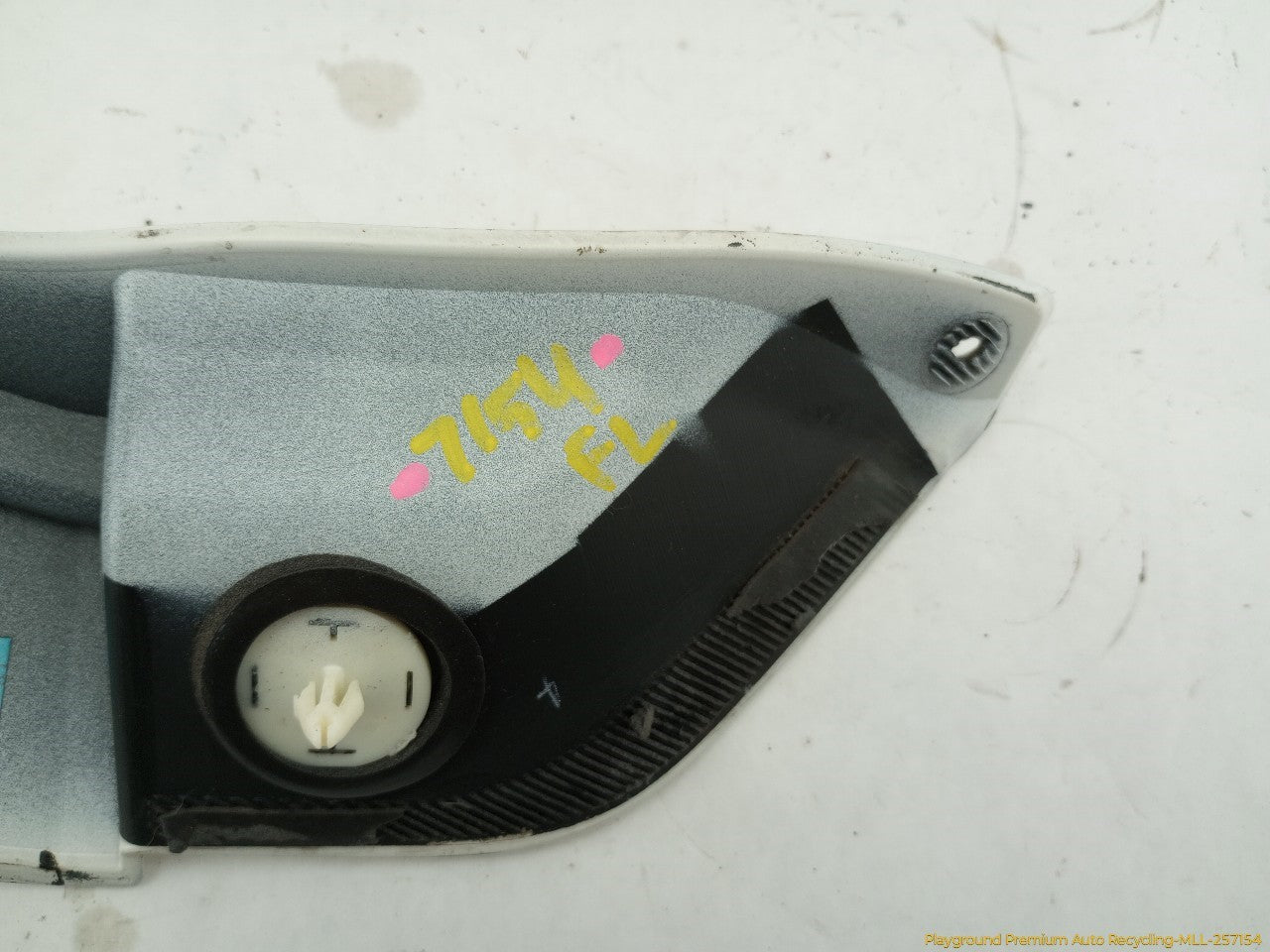 Cadillac CTS Pair Of Front Exterior Door Handle Bezel Trim