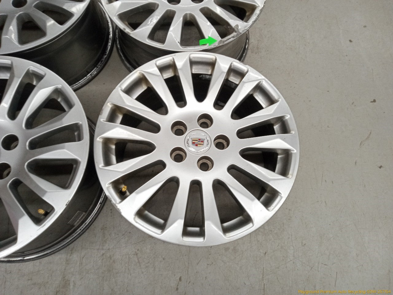 Cadillac CTS Set Of 4 Alloy Staggered Wheels 14 Spoke