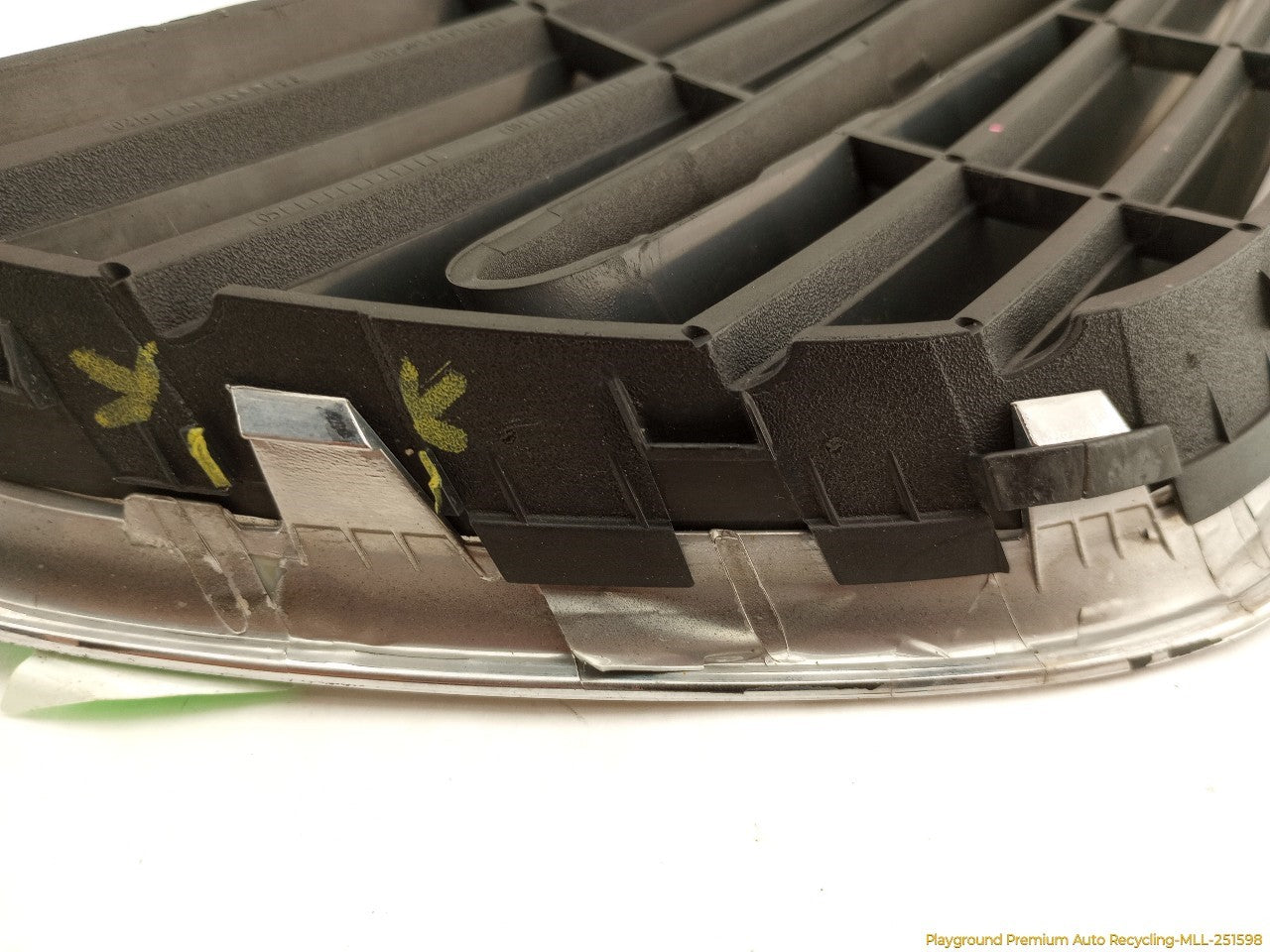 Saab 9-3 Set Of 3 Front Bumper Grilles