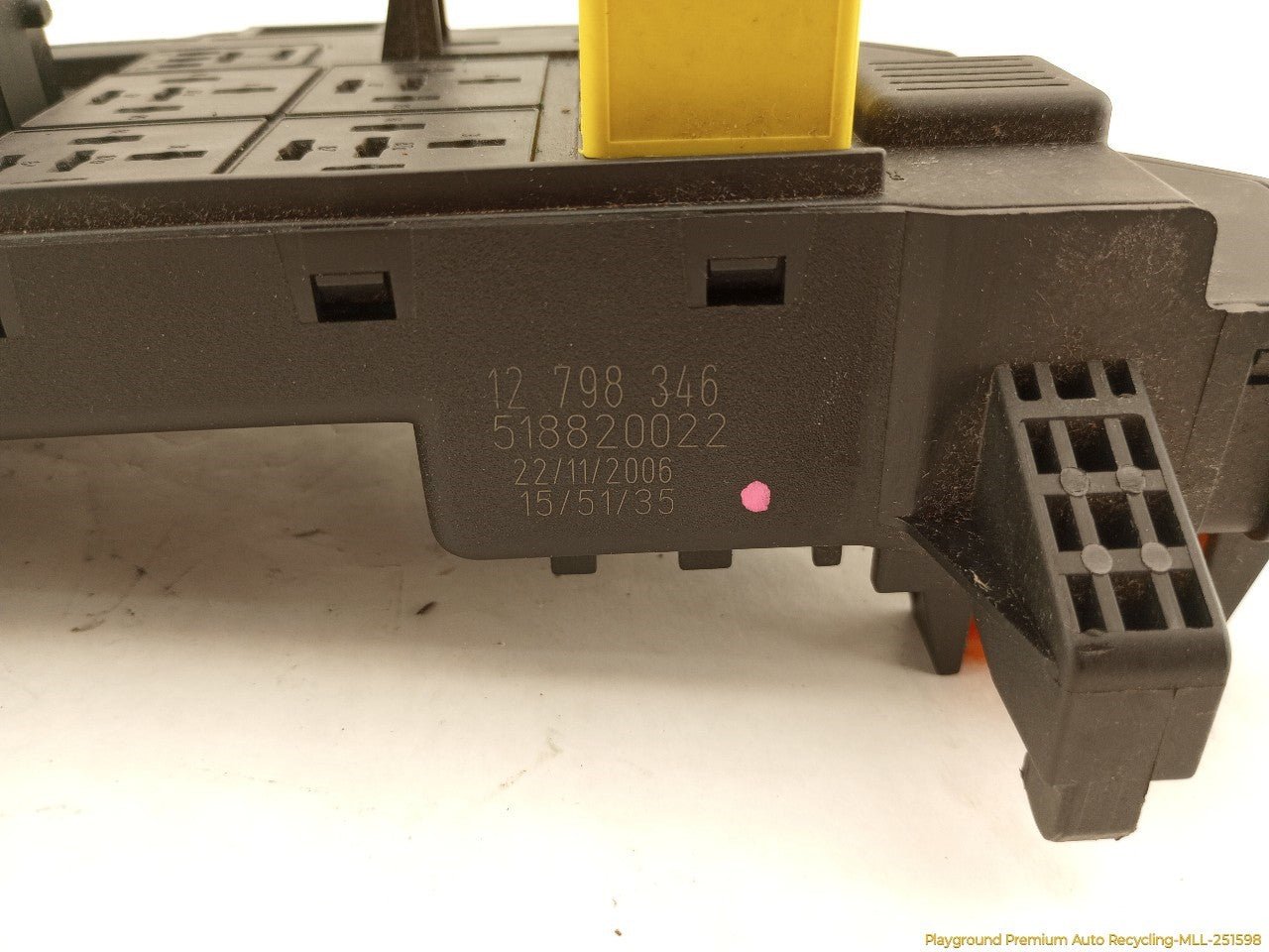 Saab 9-3 Front Cabin Fuse Box Relay