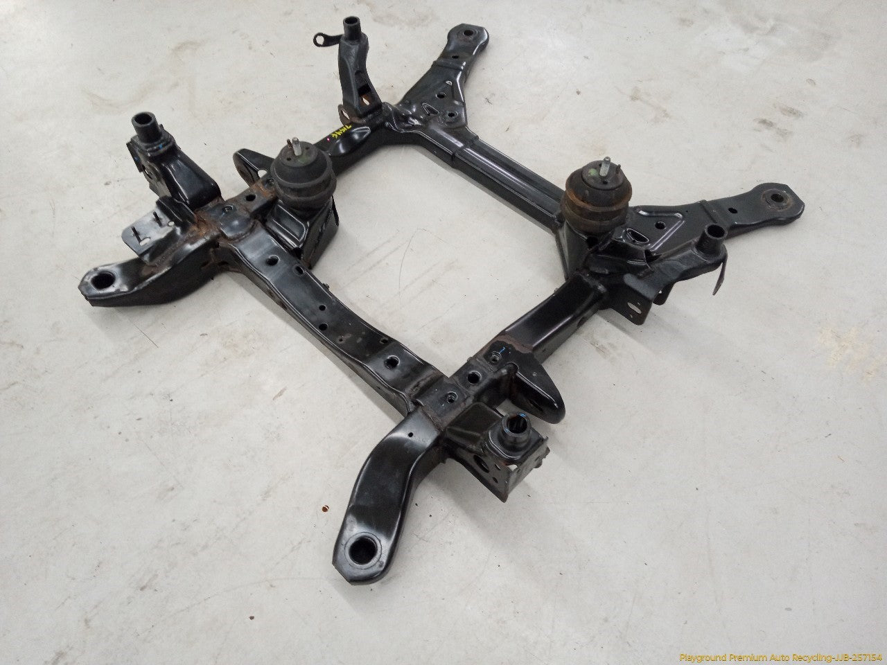 Cadillac CTS Front Crossmember Subframe - 0