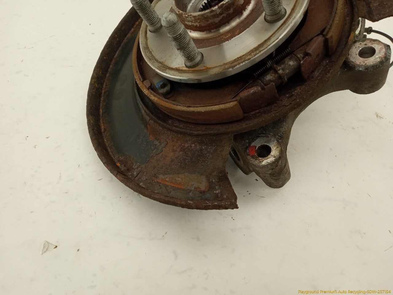 Cadillac CTS Driver Left Rear Spindle Knuckle Hub