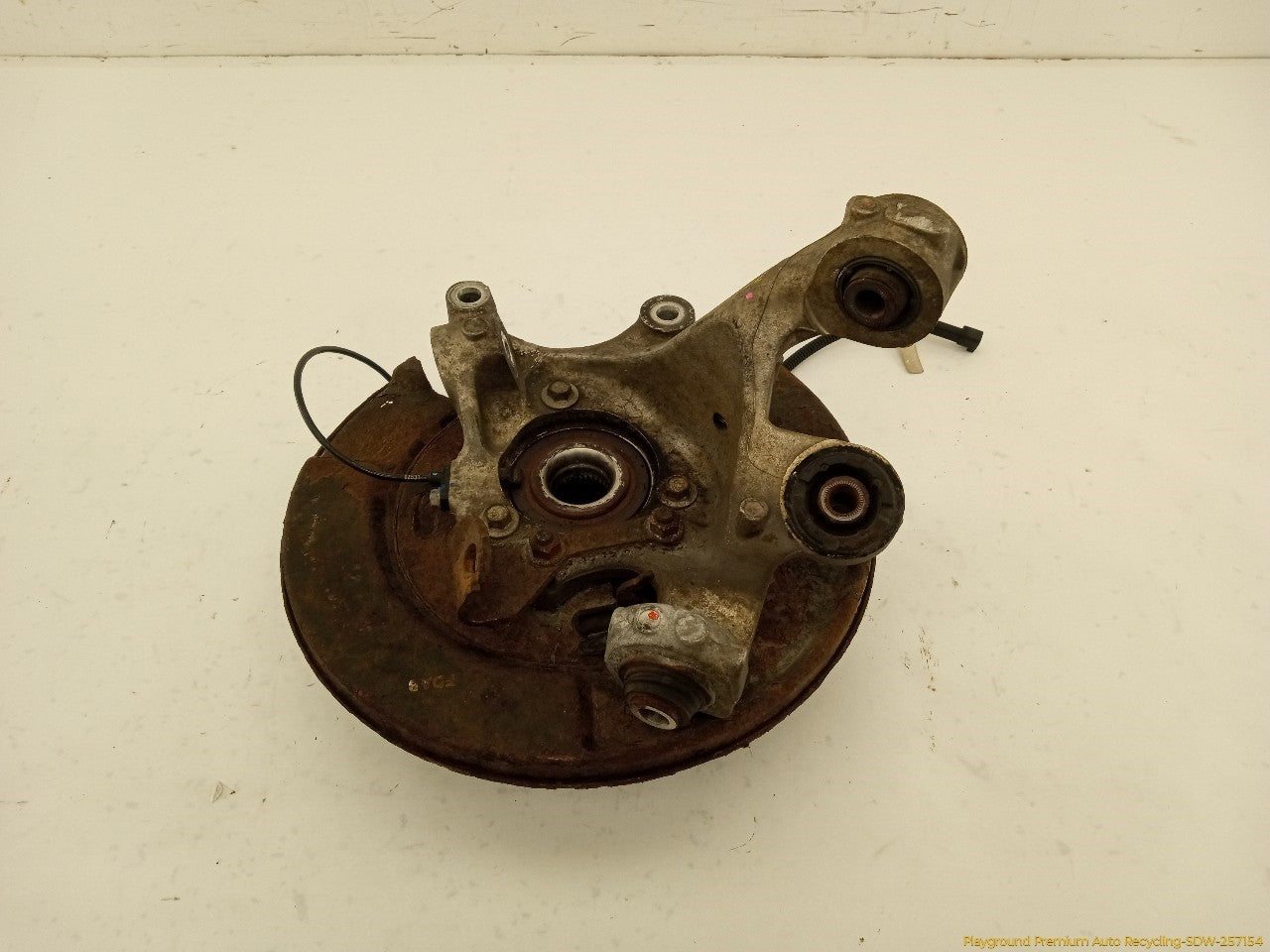 Cadillac CTS Driver Left Rear Spindle Knuckle Hub