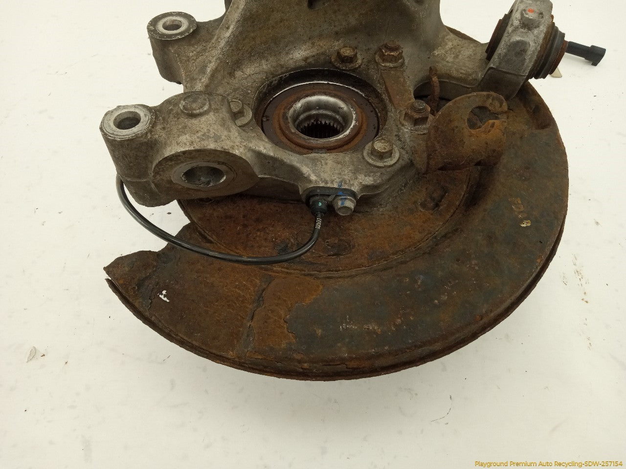 Cadillac CTS Driver Left Rear Spindle Knuckle Hub