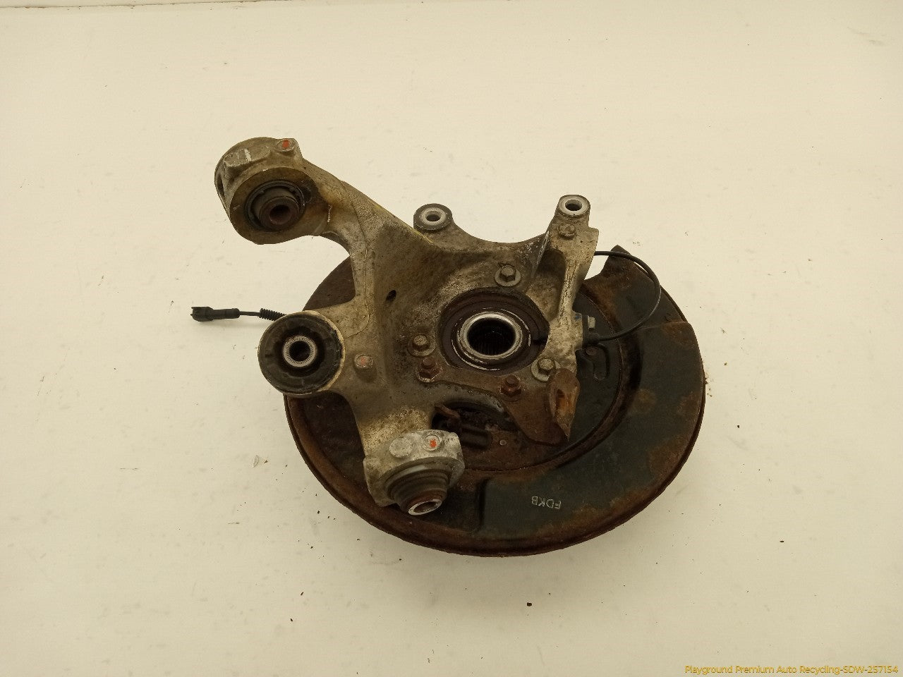 Cadillac CTS Passenger Right Rear Spindle Knuckle Hub