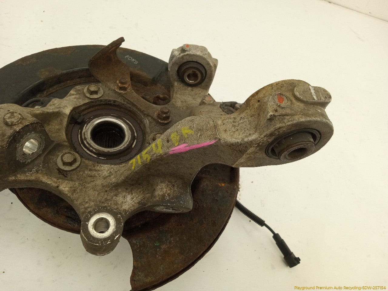 Cadillac CTS Passenger Right Rear Spindle Knuckle Hub