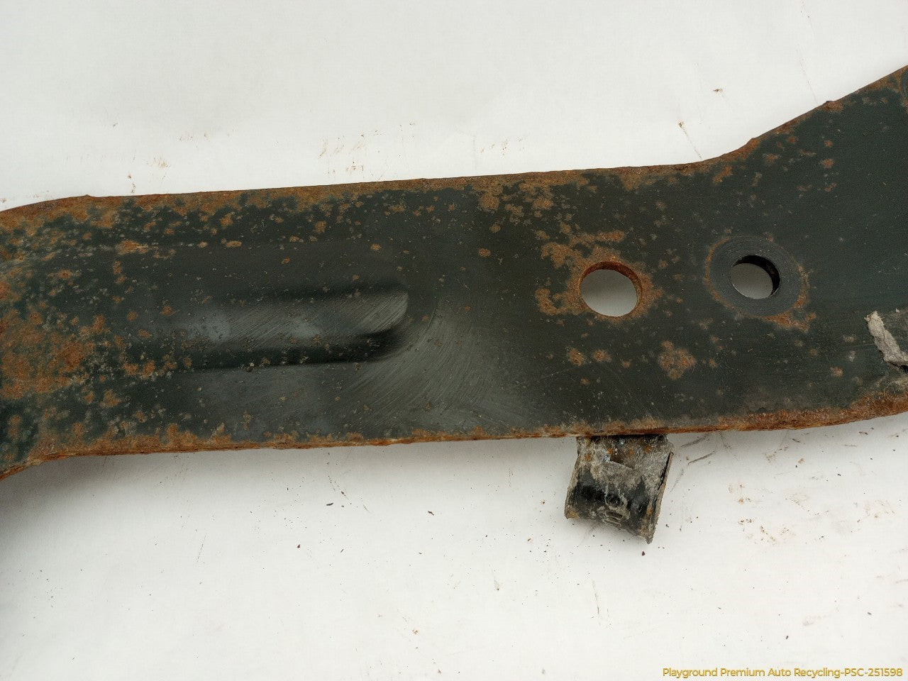 Saab 9-3 Passenger Right Rear Lower Trailing Arm