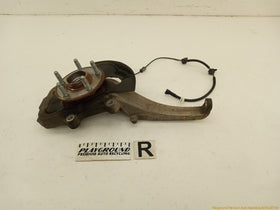 Cadillac CTS Passenger Right Front Spindle Knuckle Hub