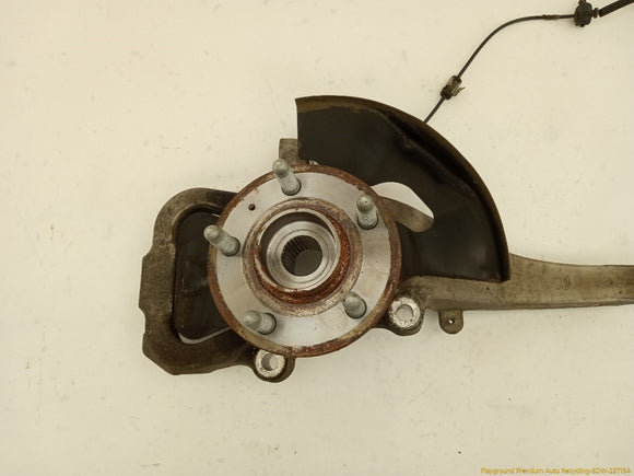 Cadillac CTS Passenger Right Front Spindle Knuckle Hub