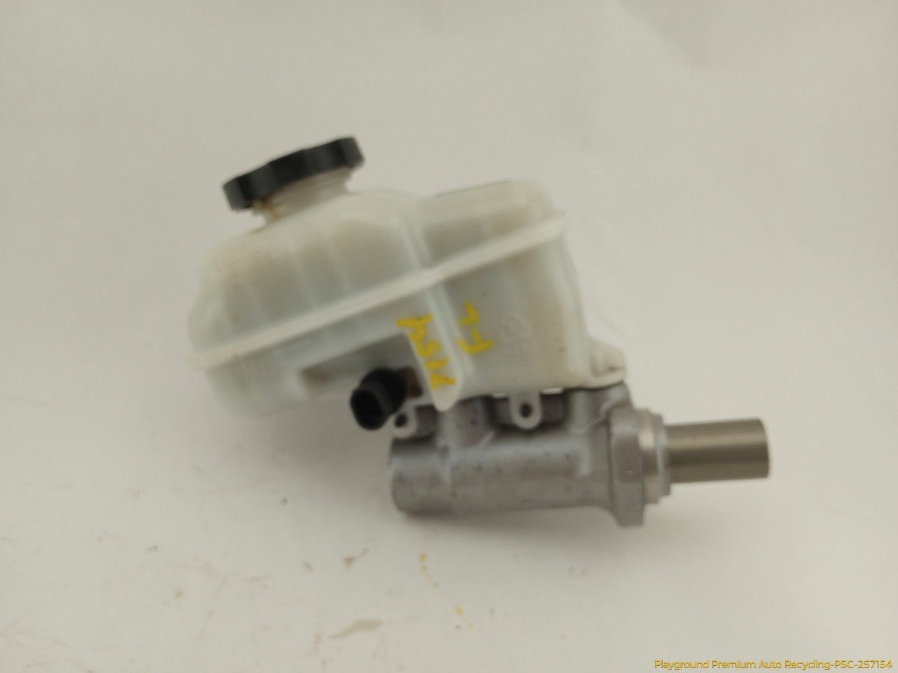 Cadillac CTS Brake Master Cylinder
