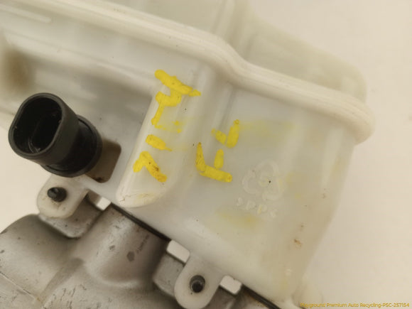 Cadillac CTS Brake Master Cylinder