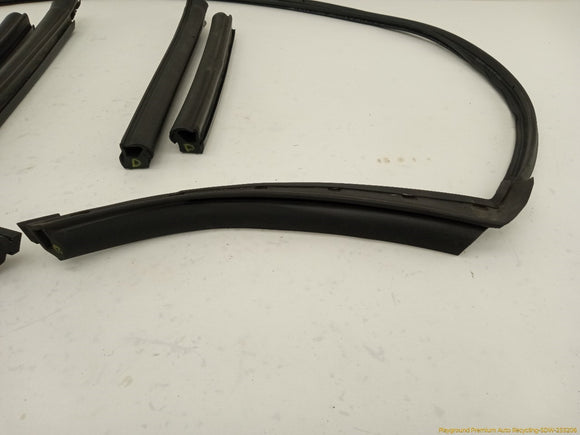 Saab 903 Set Of 5 Top Roof Seal Moldings