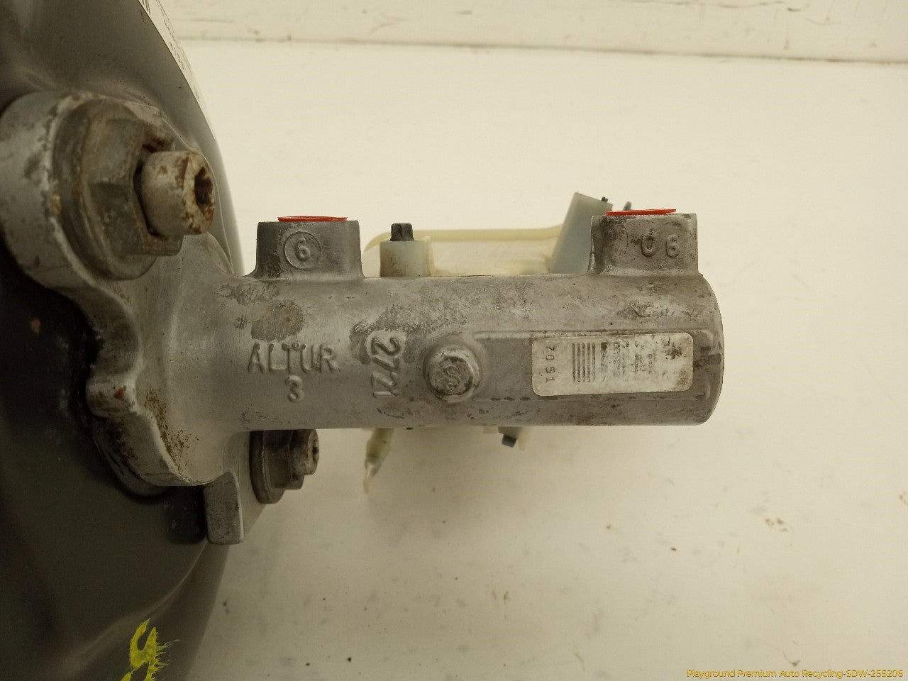 Saab 903 Power Brake Booster