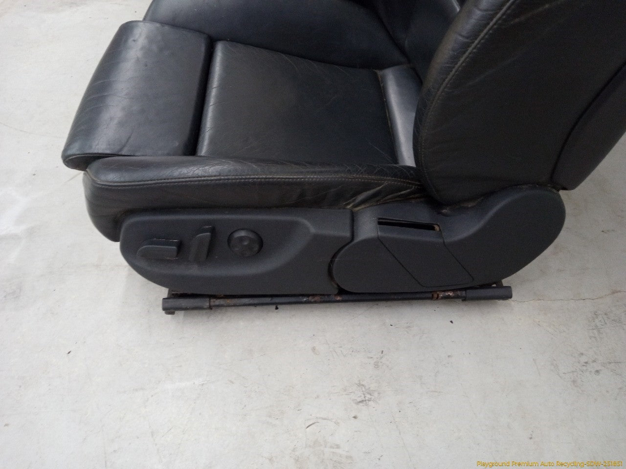 Audi S4 Pair Of Front Seats