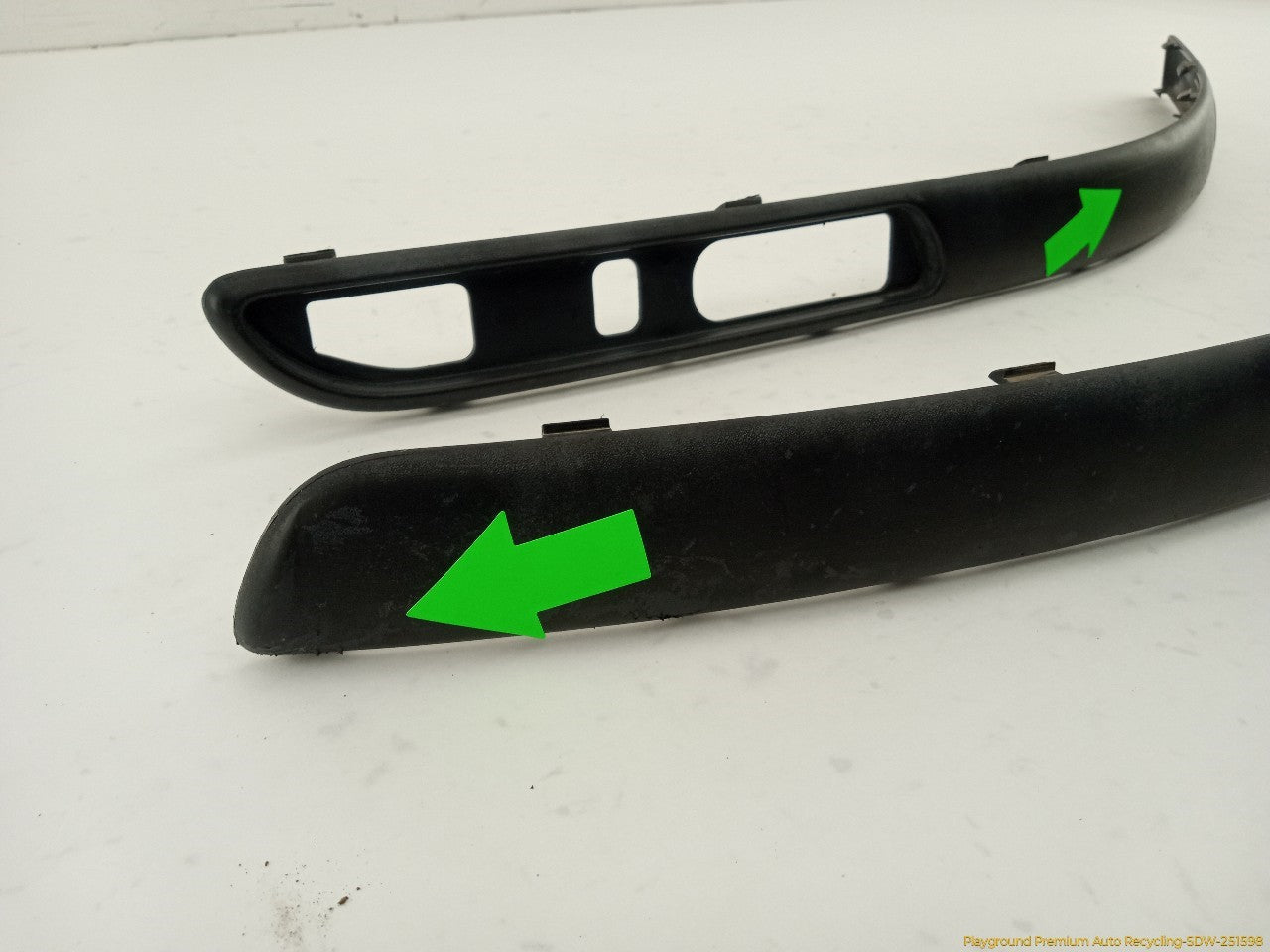 Saab 9-3 Pair Of Front Bumper Trim - 0