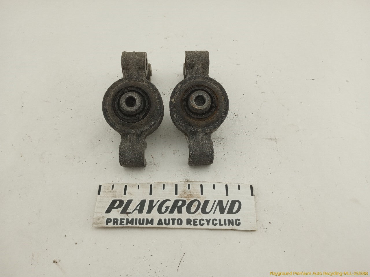 Saab 9-3 Pair Of Rear Strut Mounts