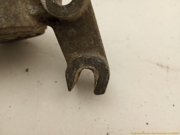 Saab 903 Pair Of Rear Strut Mounts