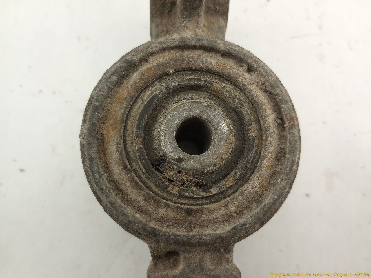 Saab 903 Pair Of Rear Strut Mounts