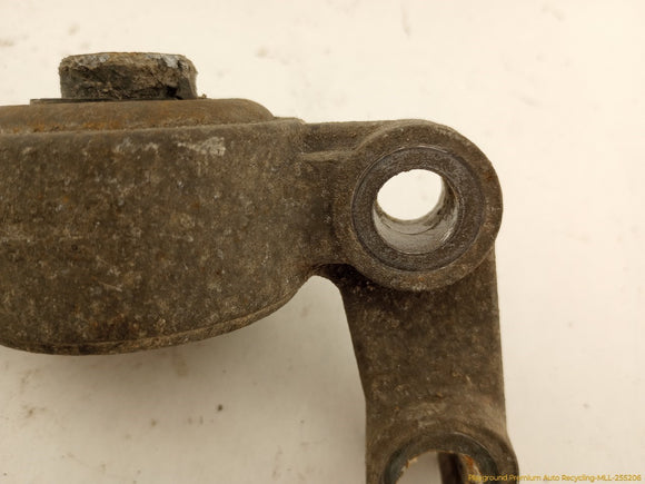 Saab 903 Pair Of Rear Strut Mounts