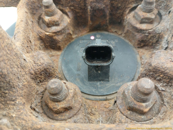 Saab 903 Passenger Right Rear Spindle Knuckle Hub