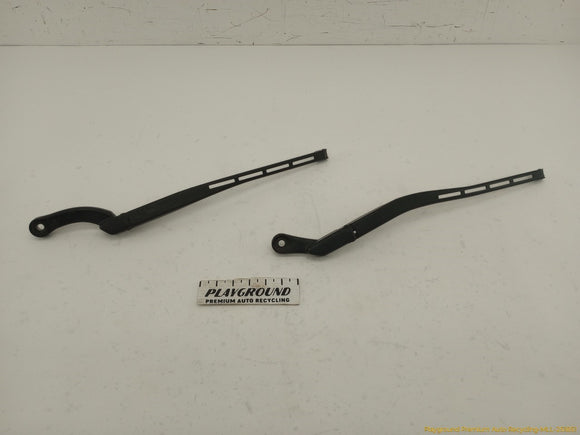 Audi S4 Pair Of Front Wiper Arms