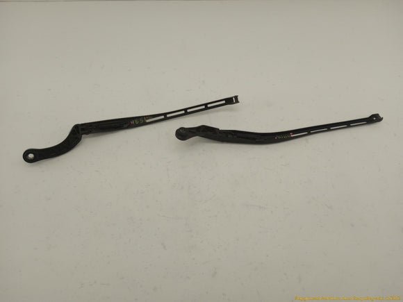 Audi S4 Pair Of Front Wiper Arms