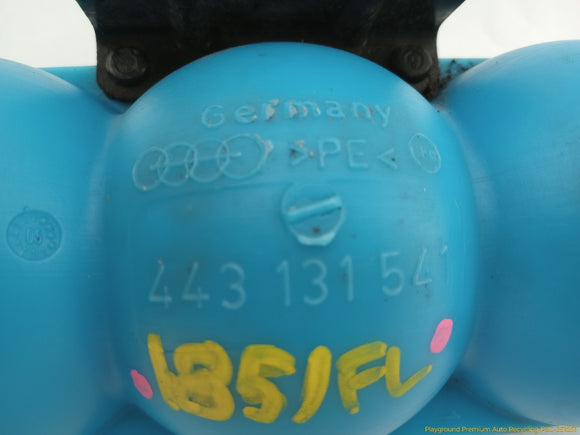 Audi S4 Vacuum Pump Reservoir