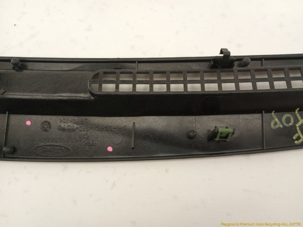 Ford Mustang Dashboard Defrost Vent Trim