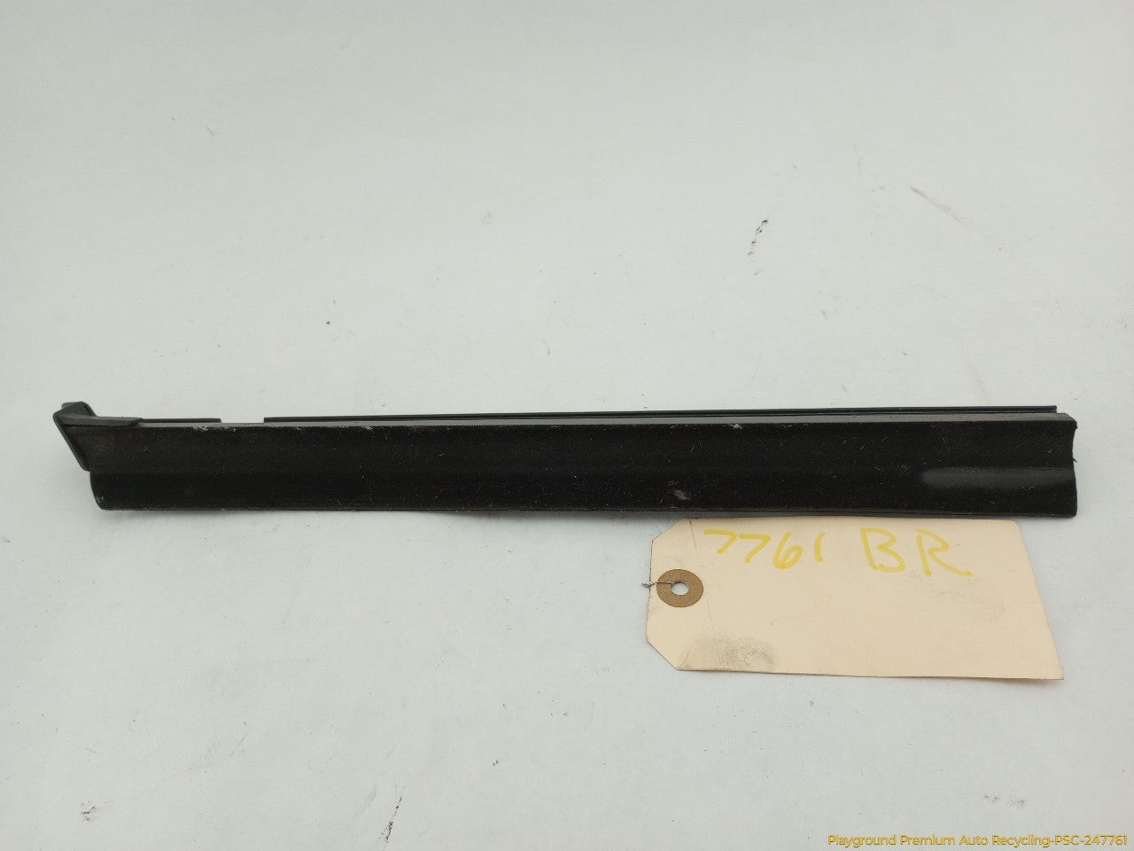 Ford Mustang Pair Of Rear Exterior Quarter Glass Molding Trim