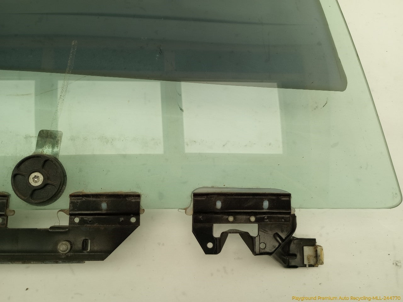 Ford Mustang Passenger Right Front Door Window Glass