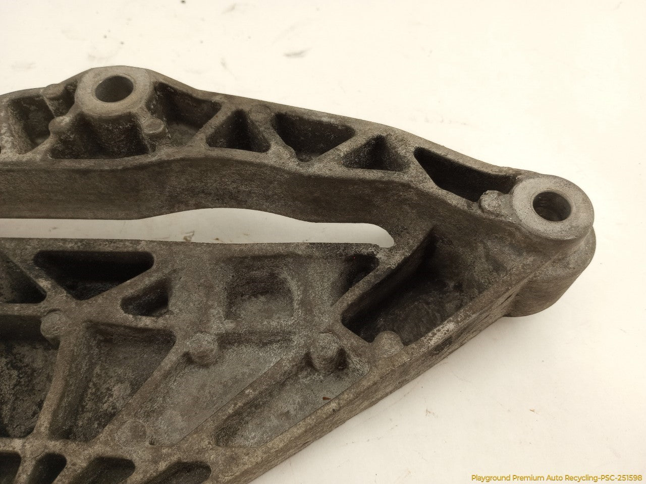 Saab 9-3 Engine Mount Bracket