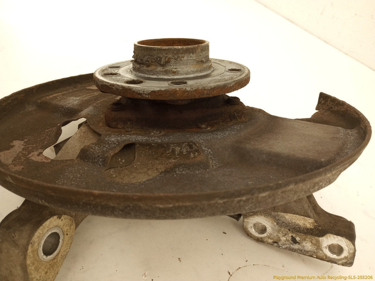 Saab 903 Driver Left Front Spindle Knuckle Hub - 0