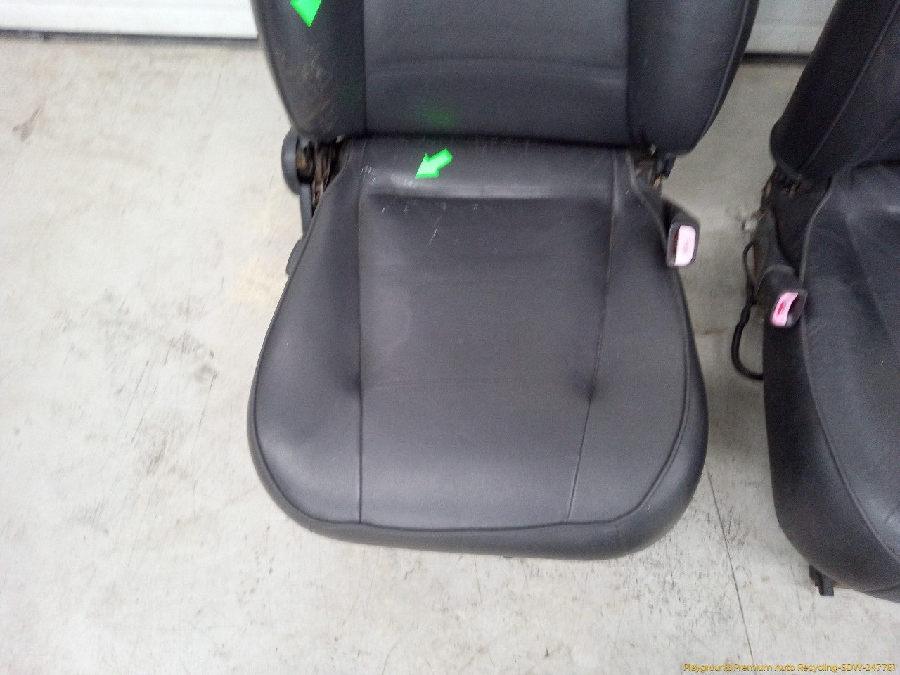 Ford Mustang Pair Of Front Seats Assembly