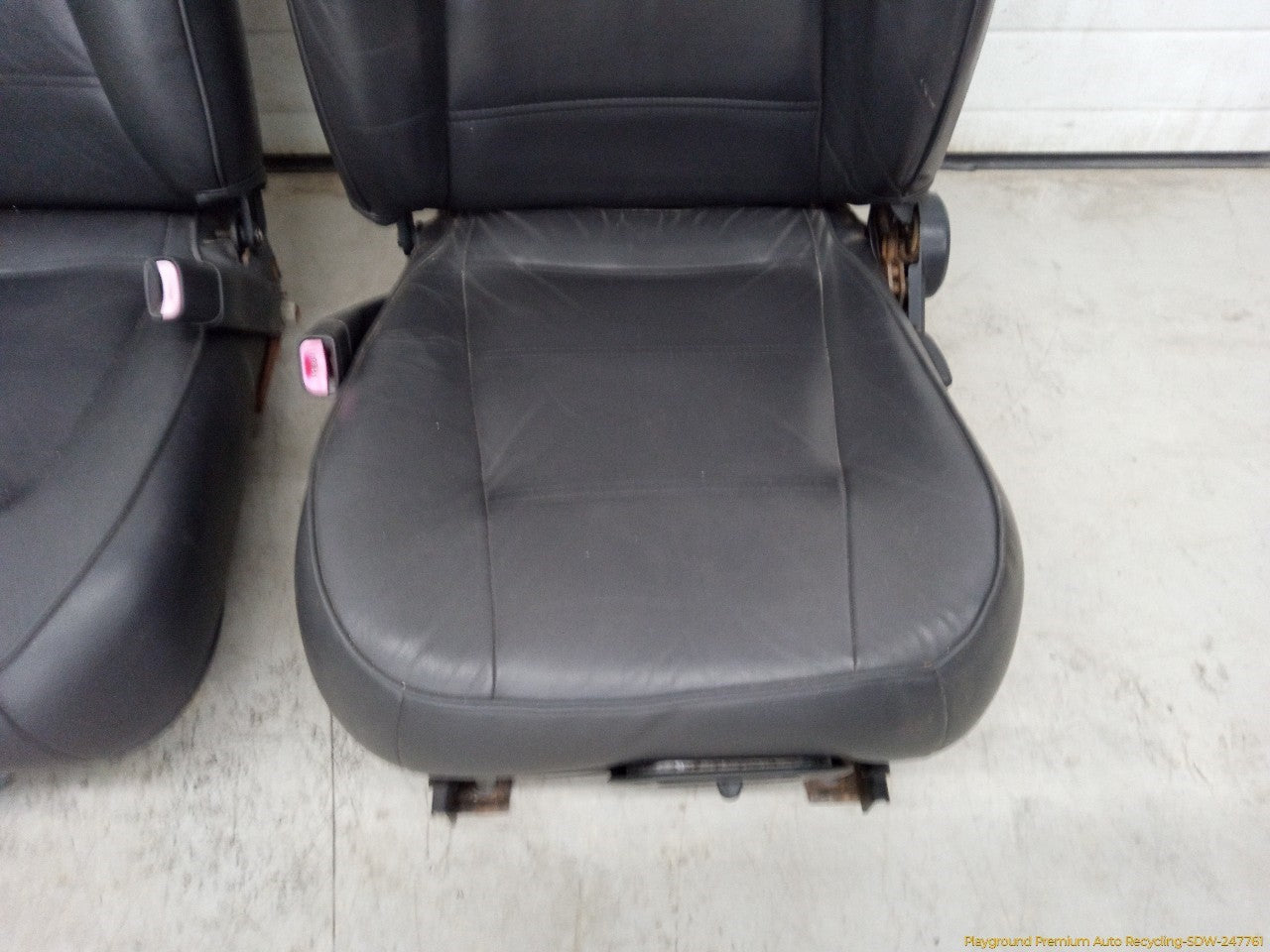 Ford Mustang Pair Of Front Seats Assembly