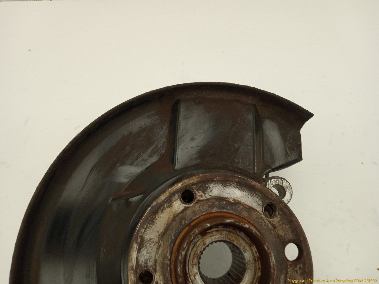 Saab 9-3 Passenger Right Front Spindle Knuckle Hub