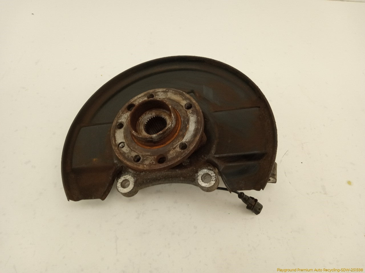 Saab 9-3 Passenger Right Front Spindle Knuckle Hub