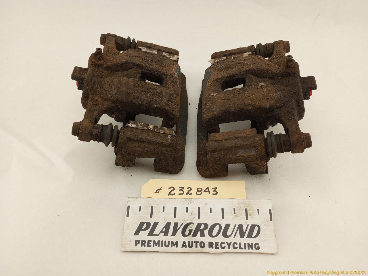 Hummer H3 Pair Of Rear Brake Calipers