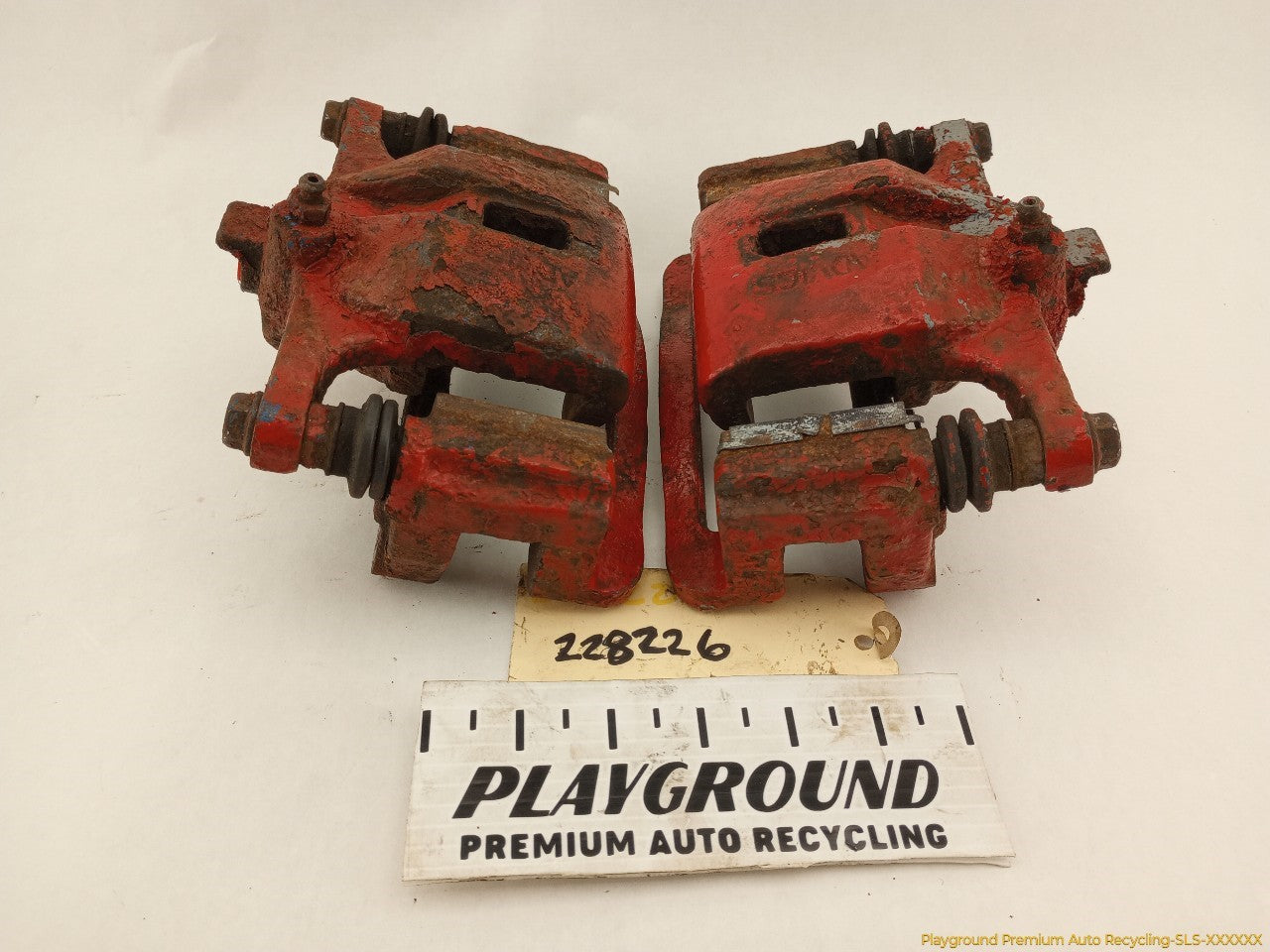 Hummer H3 Pair Of Rear Brake Calipers