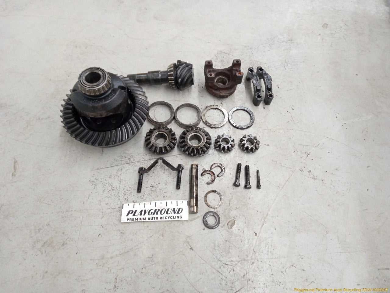 Hummer H3 Rear Differential Gears