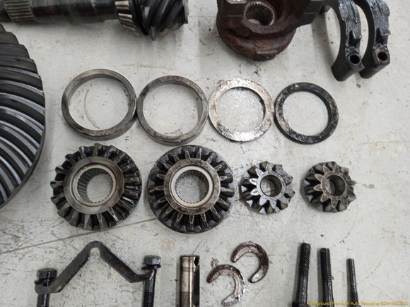 Hummer H3 Rear Differential Gears