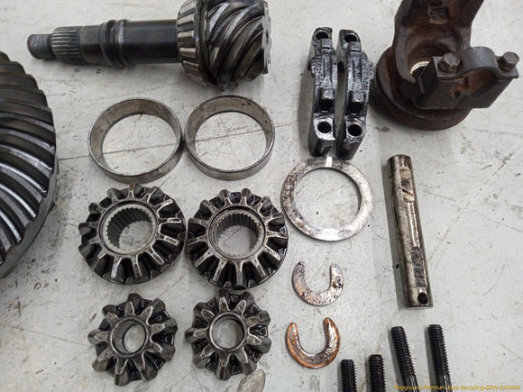 Hummer H3 Rear Differential Gears