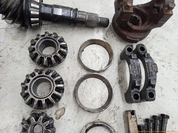 Hummer H3 Rear Differential Gears