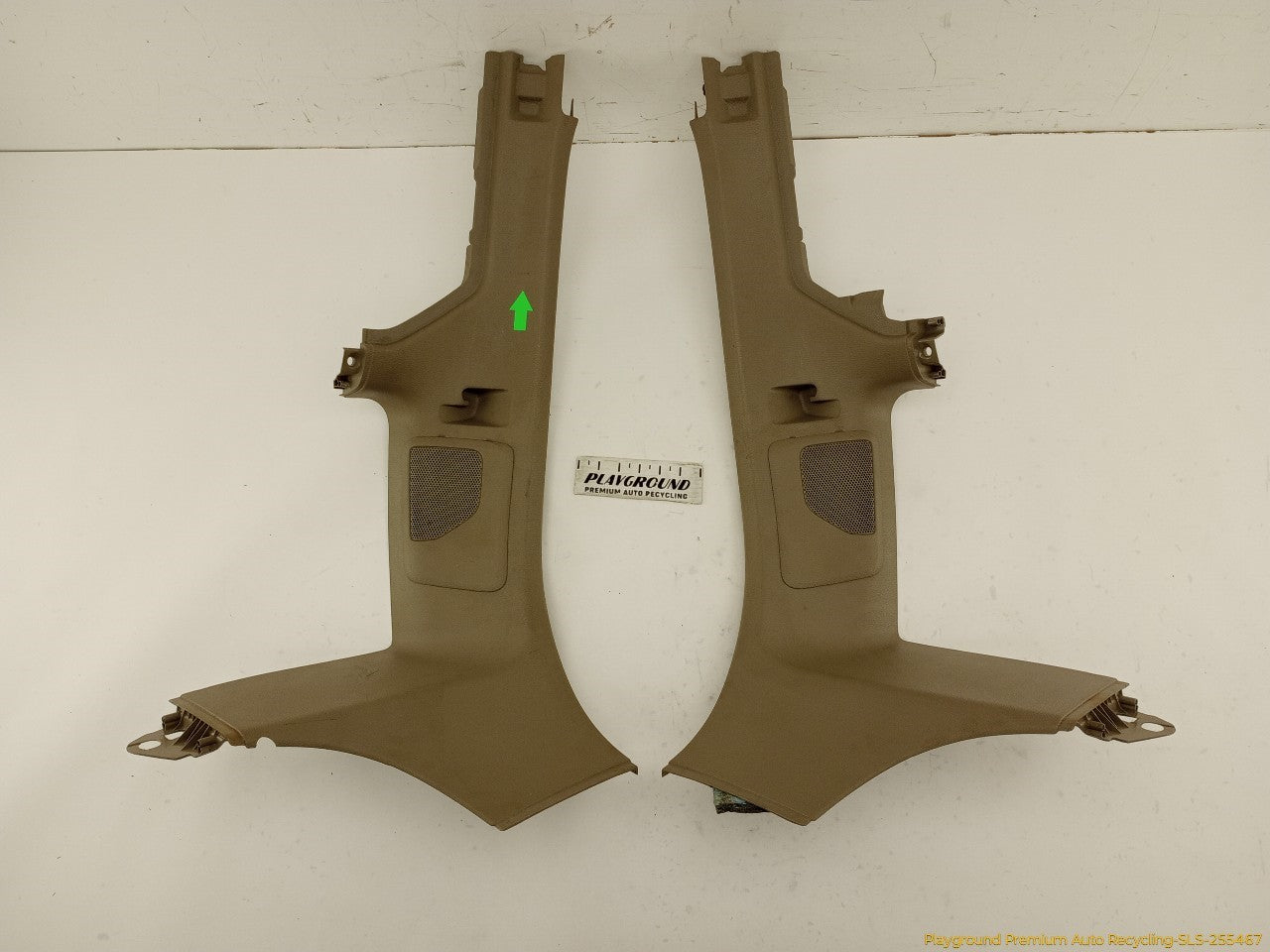 Volvo XC70 Pair Of Lower Rear Quarter Trim