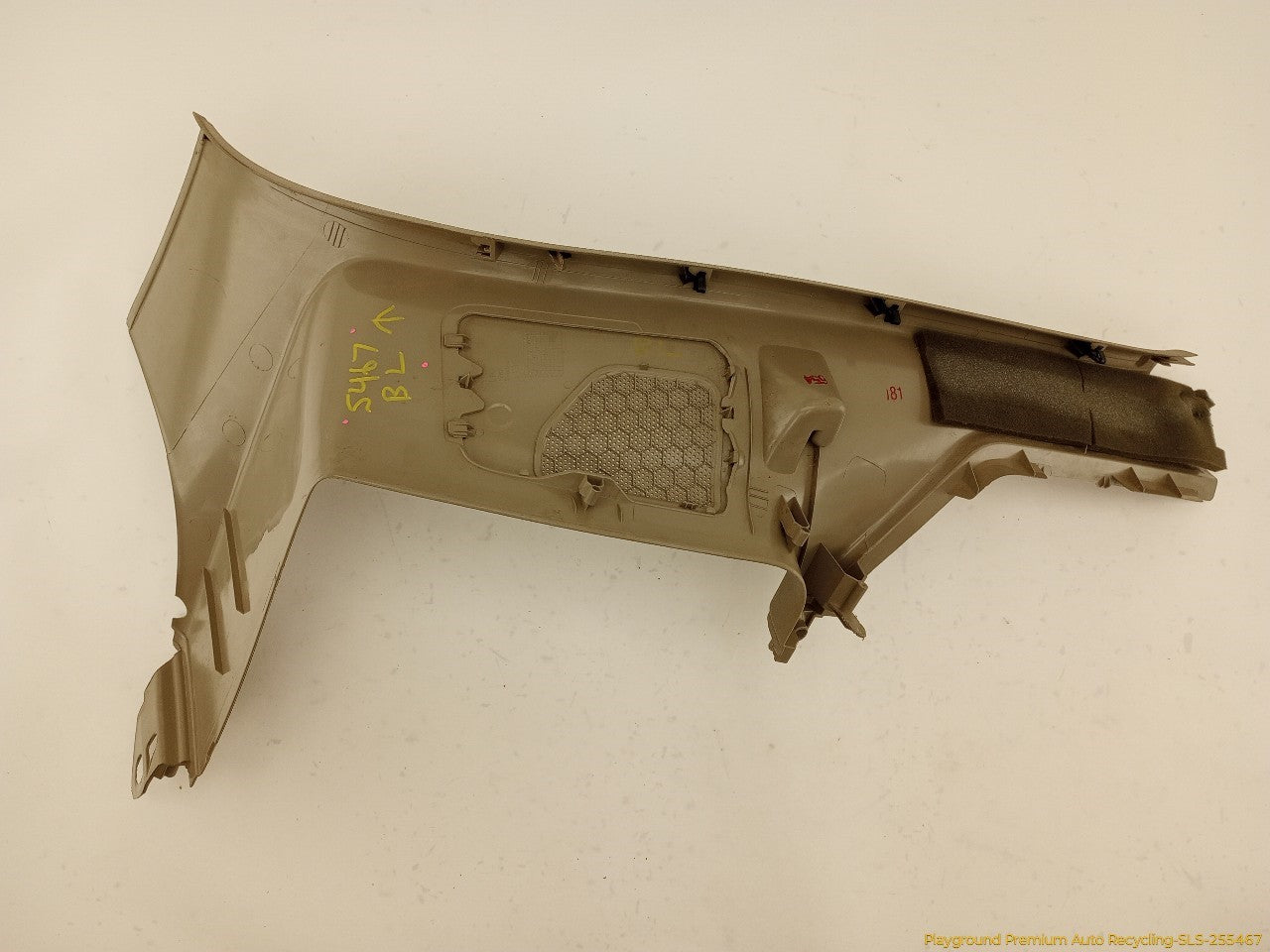 Volvo XC70 Pair Of Lower Rear Quarter Trim