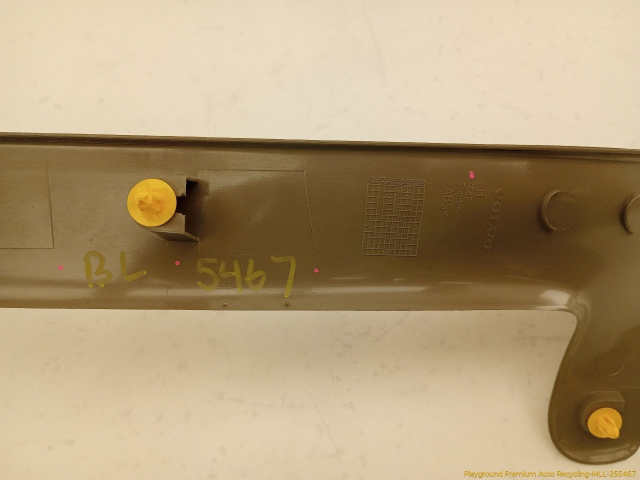 Volvo XC70 Pair Of Rear Door Sill Scuff Plate Trim