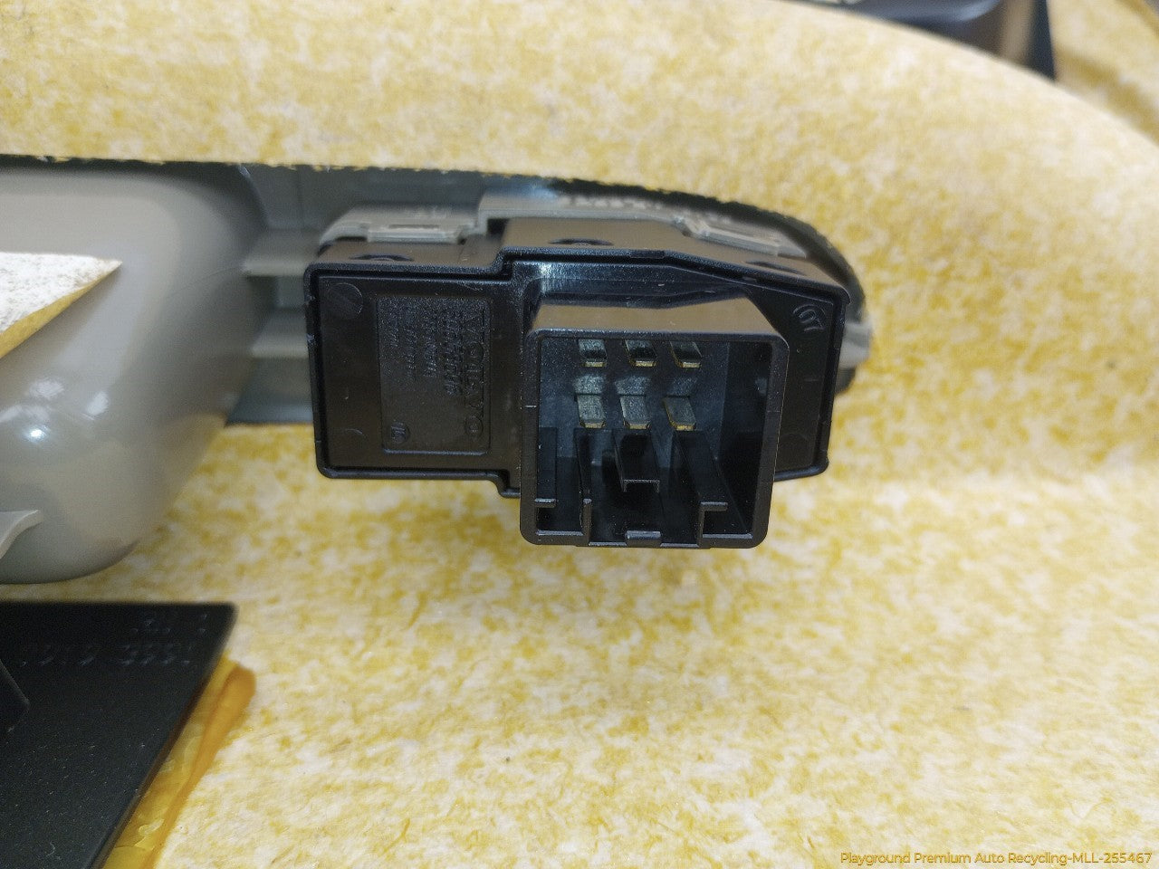 Volvo XC70 Passenger Right Rear Door Trim