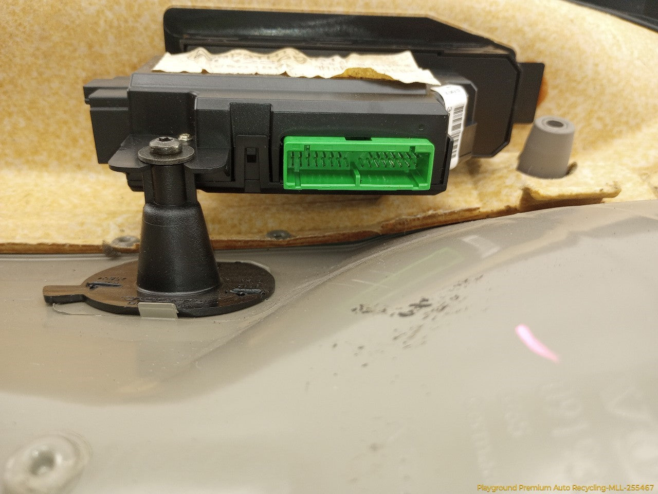 Volvo XC70 Passenger Right Front Door Trim