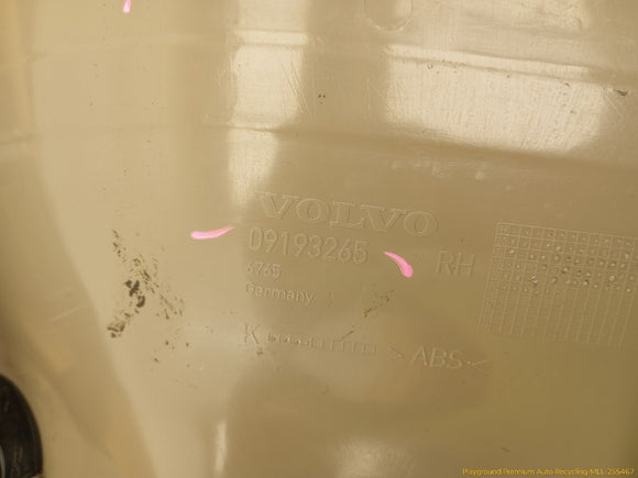 Volvo XC70 Passenger Right Front Door Trim