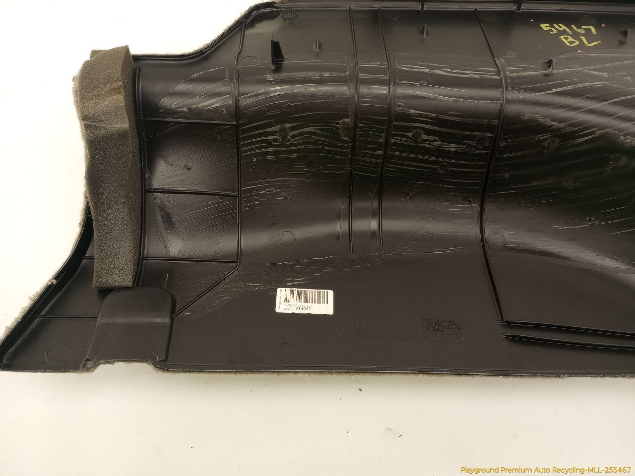 Volvo XC70 Driver Left Rear Wheel Well Trim