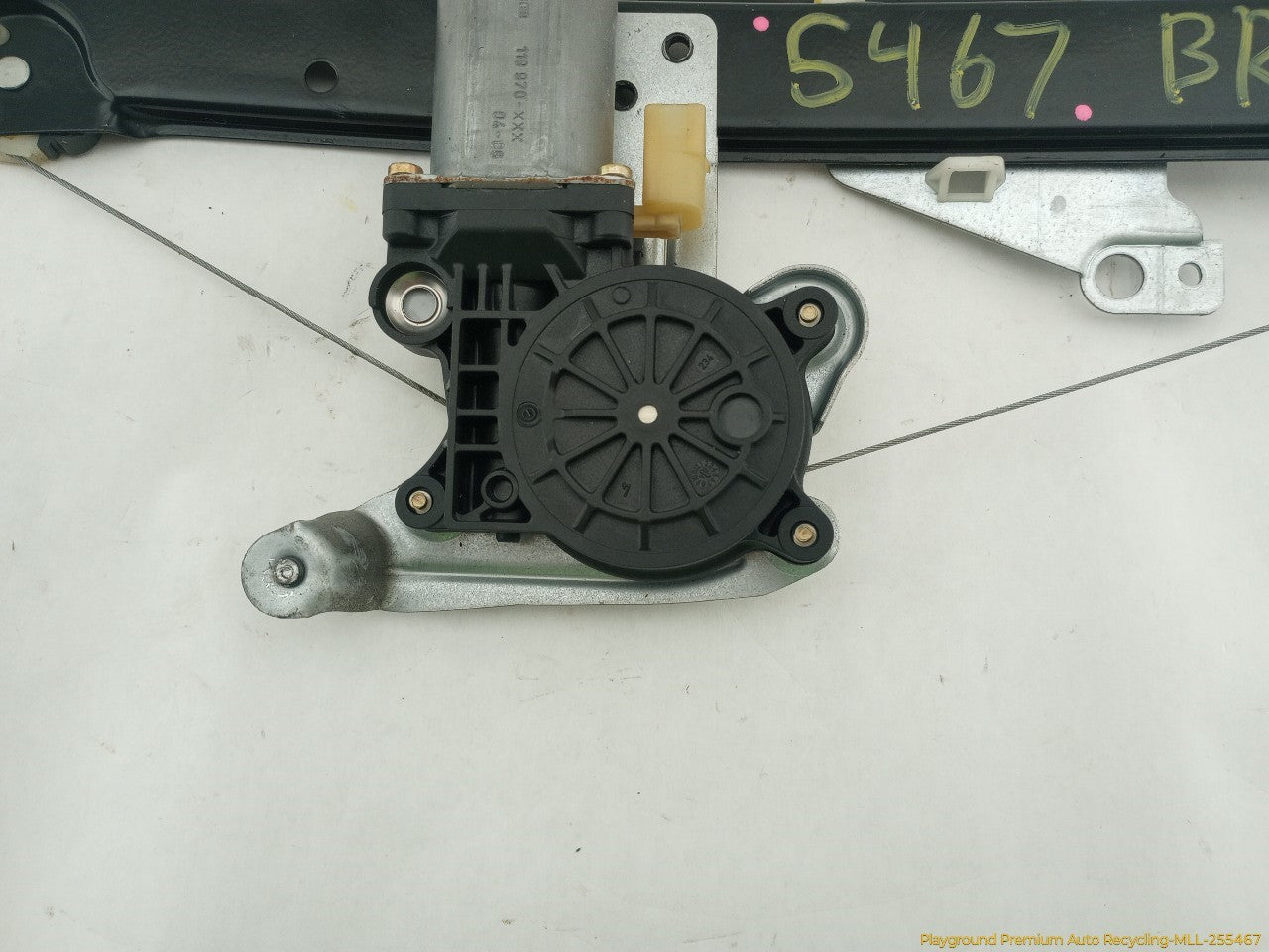 Volvo XC70 Passenger Right Rear Window Regulator